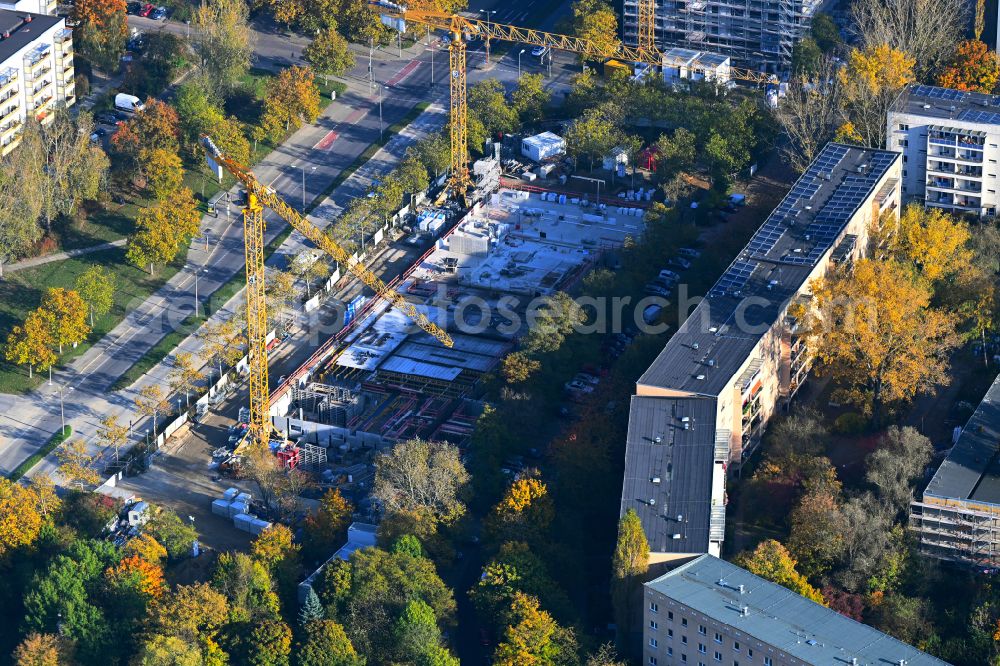 Berlin from the bird's eye view: Construction site for the new build retirement home Seniorenwohnen Cecilienstrasse on street Teterower Ring - Cecilienstrasse in the district Hellersdorf in Berlin, Germany