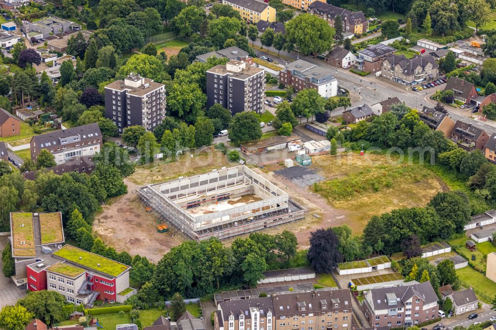 Bottrop from the bird's eye view: Construction site for the new sports hall of Josef-Albers-Gymnasium Bottrop on street Neustrasse in the district Stadtmitte in Bottrop at Ruhrgebiet in the state North Rhine-Westphalia, Germany