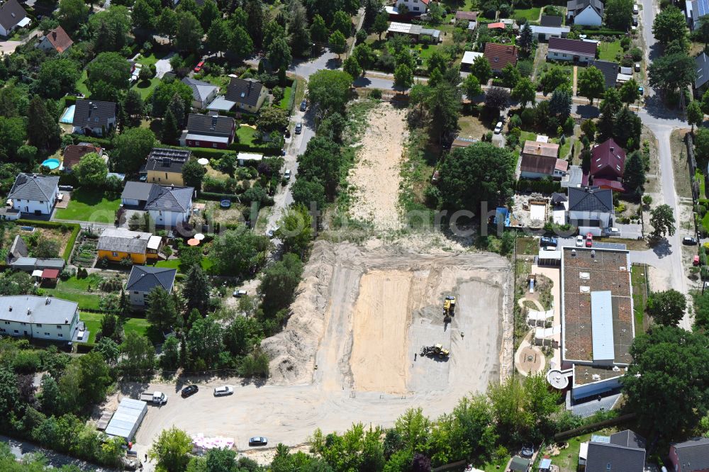 Berlin from the bird's eye view: Construction site for the new sports hall Typensporthalle (TSH) on street Heerstrasse - Bergedorfer Strasse in the district Kaulsdorf in Berlin, Germany