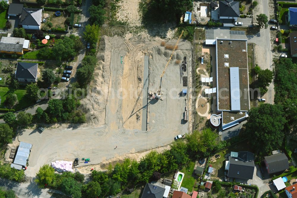 Aerial photograph Berlin - Construction site for the new sports hall Typensporthalle (TSH) on street Heerstrasse - Bergedorfer Strasse in the district Kaulsdorf in Berlin, Germany