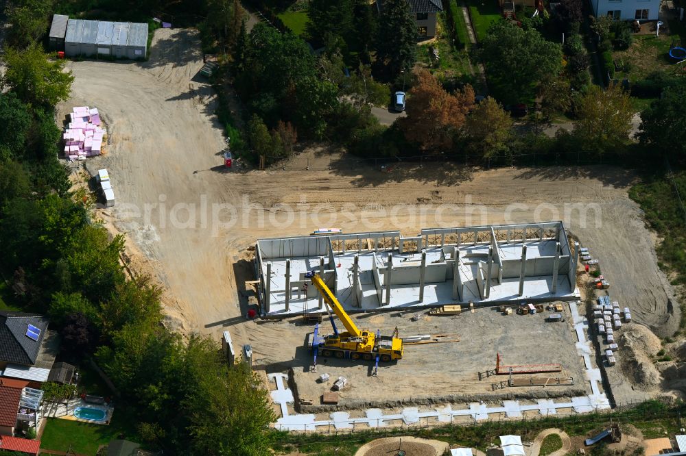 Berlin from the bird's eye view: Construction site for the new sports hall Typensporthalle (TSH) on street Heerstrasse - Bergedorfer Strasse in the district Kaulsdorf in Berlin, Germany