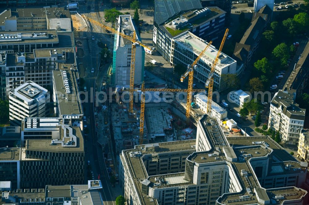 Aerial photograph Hamburg - Construction site with development, foundation, earth and landfill works zum neubau of Springer Quartier between Fuhlenwiete and Axel-Springer-Platz in Hamburg, Germany