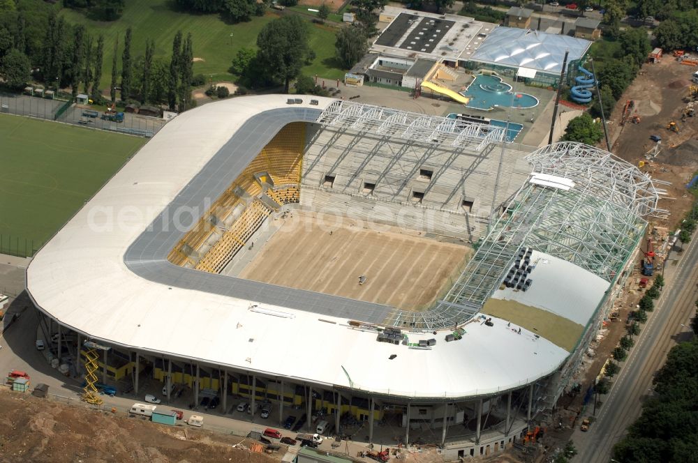 Aerial photograph Dresden - Construction view of the stadium in Dresden in the state Saxony. The football stadium had to Lennéstreet over time the name of Rudolf-Harbig-Stadion, Dynamo Stadium and Gluecksgas Stadium