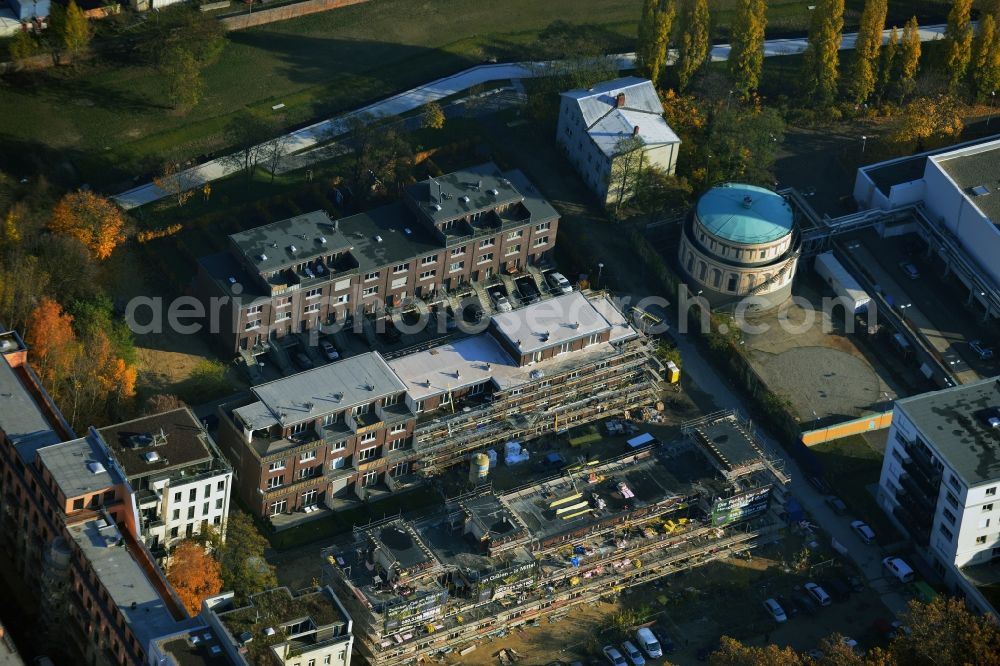 Berlin Mitte from the bird's eye view: Construction site for the new building of the city district Pankepark on Chausseestrasse in Berlin - Mitte