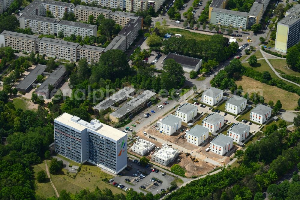 Aerial image Schwerin - Construction site for the city villa - multi-family residential building on Anne-Fronk-Strasse - Bernhard-Schwentner-Strasse in Schwerin in the state Mecklenburg - Western Pomerania, Germany