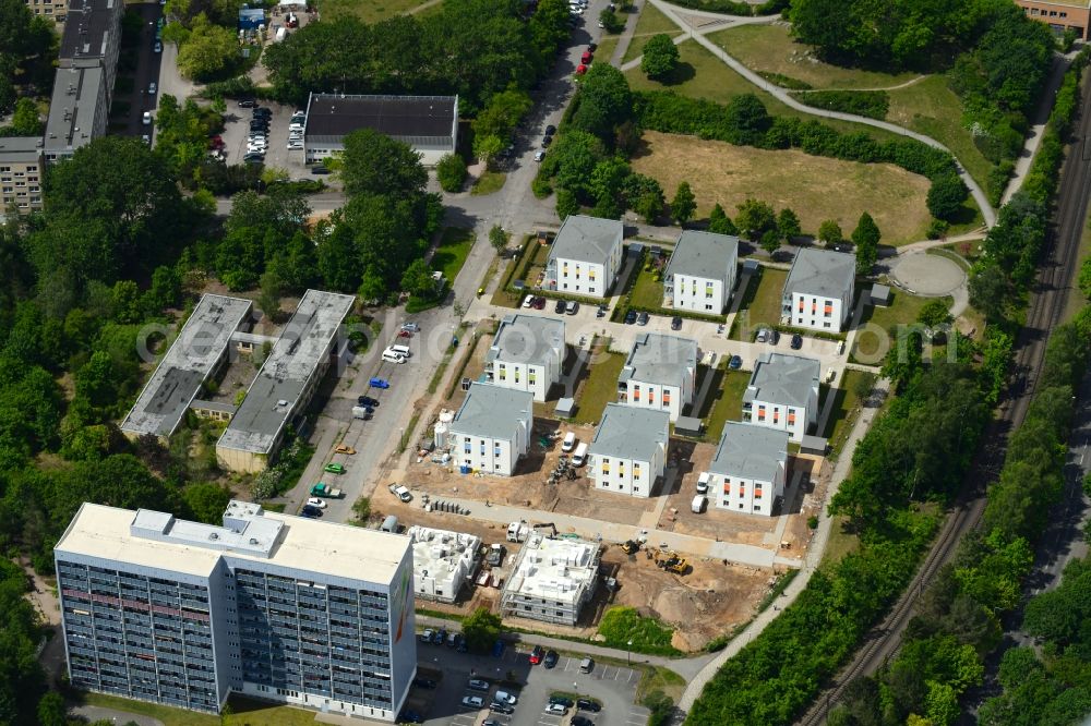 Schwerin from above - Construction site for the city villa - multi-family residential building on Anne-Fronk-Strasse - Bernhard-Schwentner-Strasse in Schwerin in the state Mecklenburg - Western Pomerania, Germany