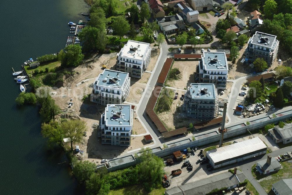 Werder (Havel) from the bird's eye view: Construction site for the city villa - multi-family residential building Zum See in the district Glindow in Werder (Havel) in the state Brandenburg, Germany