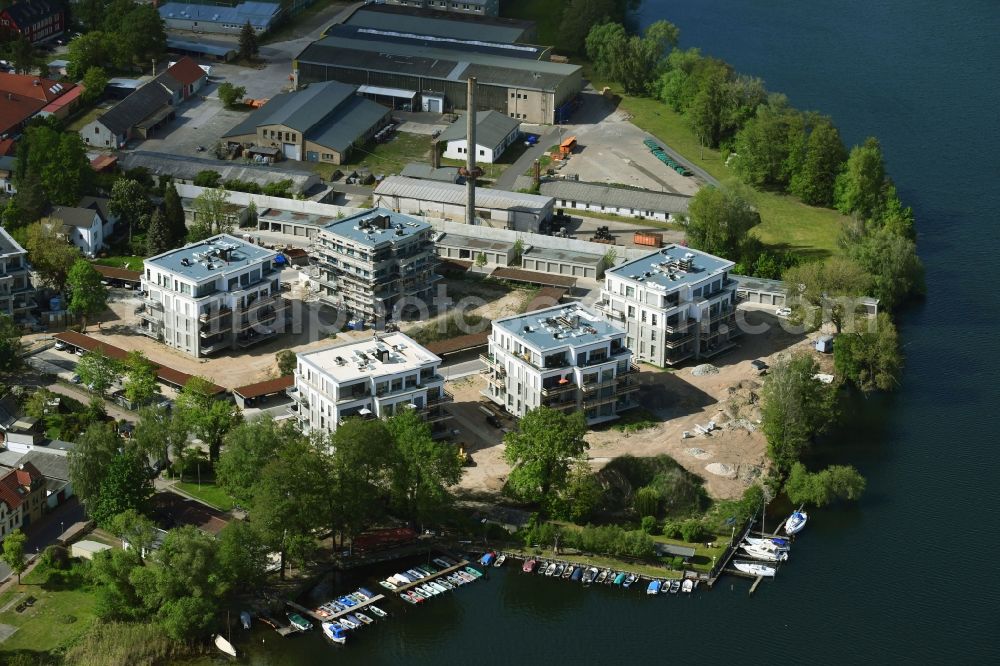 Aerial image Werder (Havel) - Construction site for the city villa - multi-family residential building Zum See in the district Glindow in Werder (Havel) in the state Brandenburg, Germany