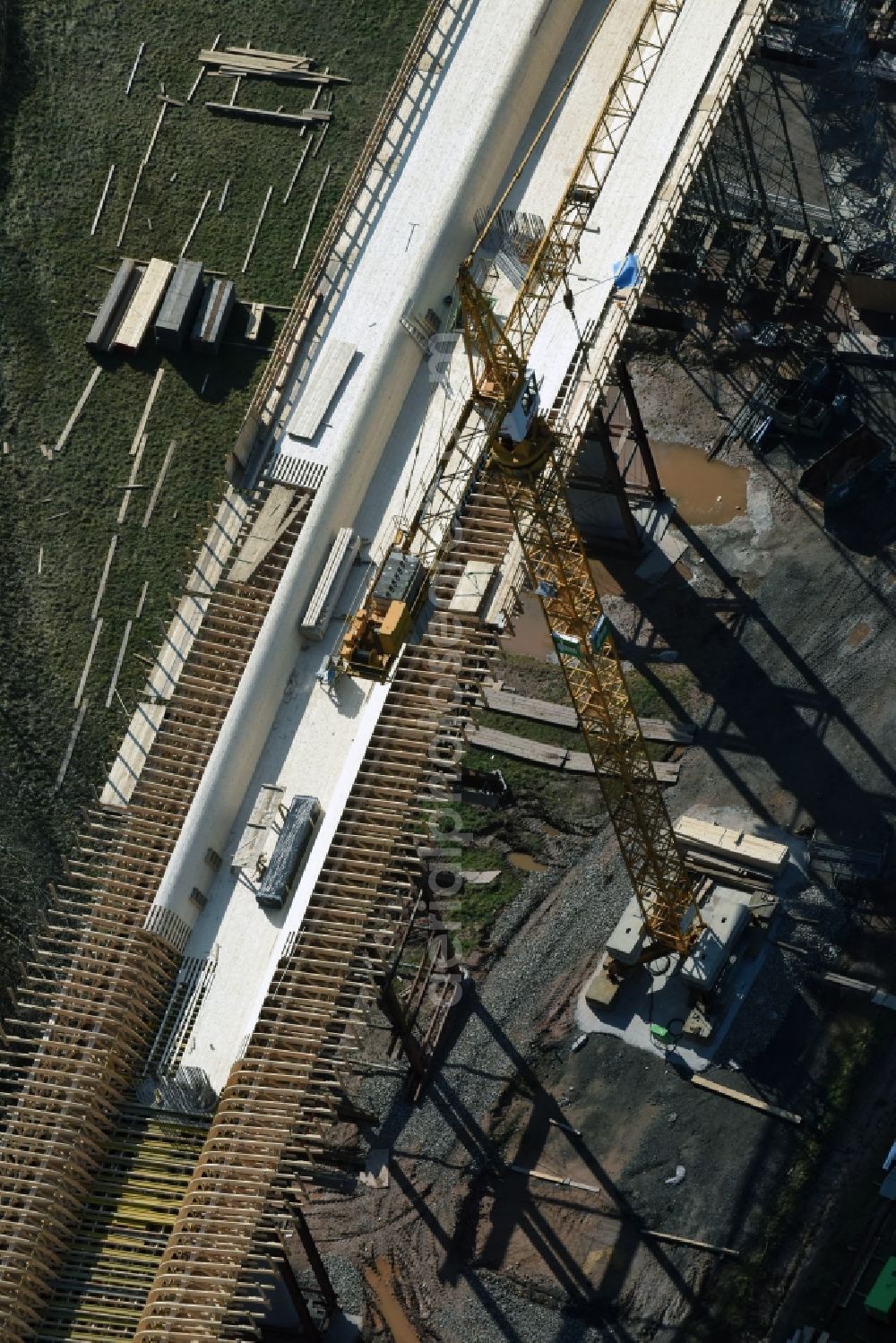 Aerial image Bad Salzungen - Construction of road bridge Bruecke about Leimbachtal (BW 5) of B 62 OU local bypass in Bad Salzungen in the state Thuringia