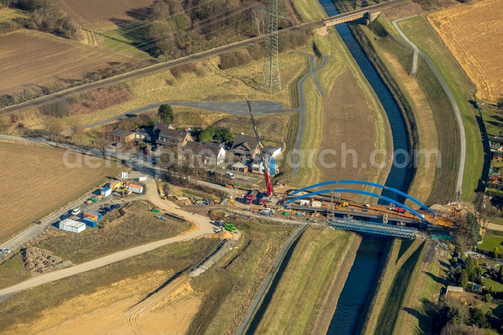 Dinslaken from the bird's eye view: Construction of road bridge on Hagelstrasse about the Emscher in Dinslaken in the state North Rhine-Westphalia, Germany