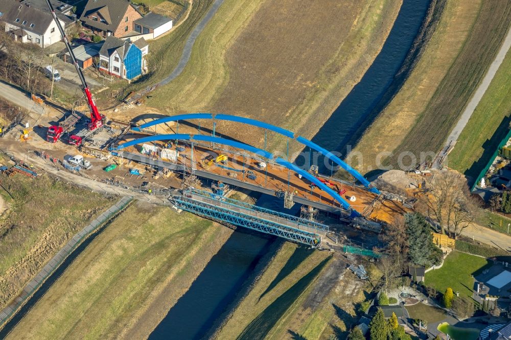 Aerial image Dinslaken - Construction of road bridge on Hagelstrasse about the Emscher in Dinslaken in the state North Rhine-Westphalia, Germany