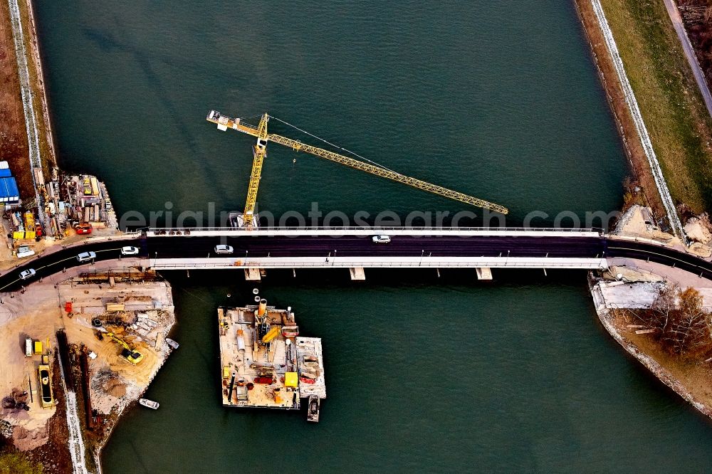 Aerial photograph Niederviehbach - Construction of road bridge Isarbruecke in Niederviehbach in the state Bavaria, Germany