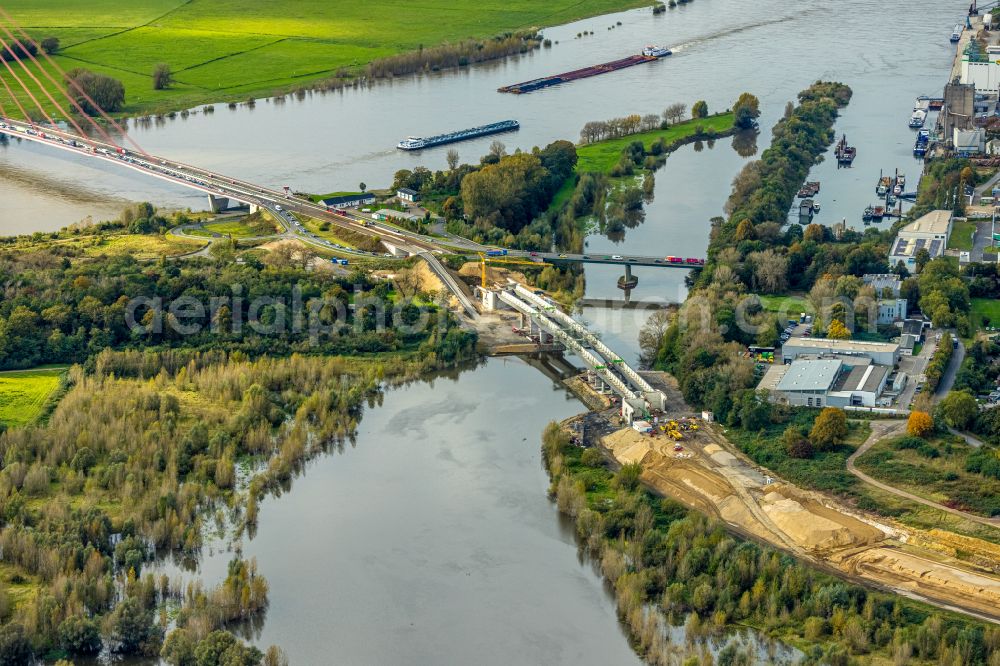 Wesel from the bird's eye view: Construction of road bridge Lippebruecke on street Am Lippeglacis in Wesel at Ruhrgebiet in the state North Rhine-Westphalia, Germany