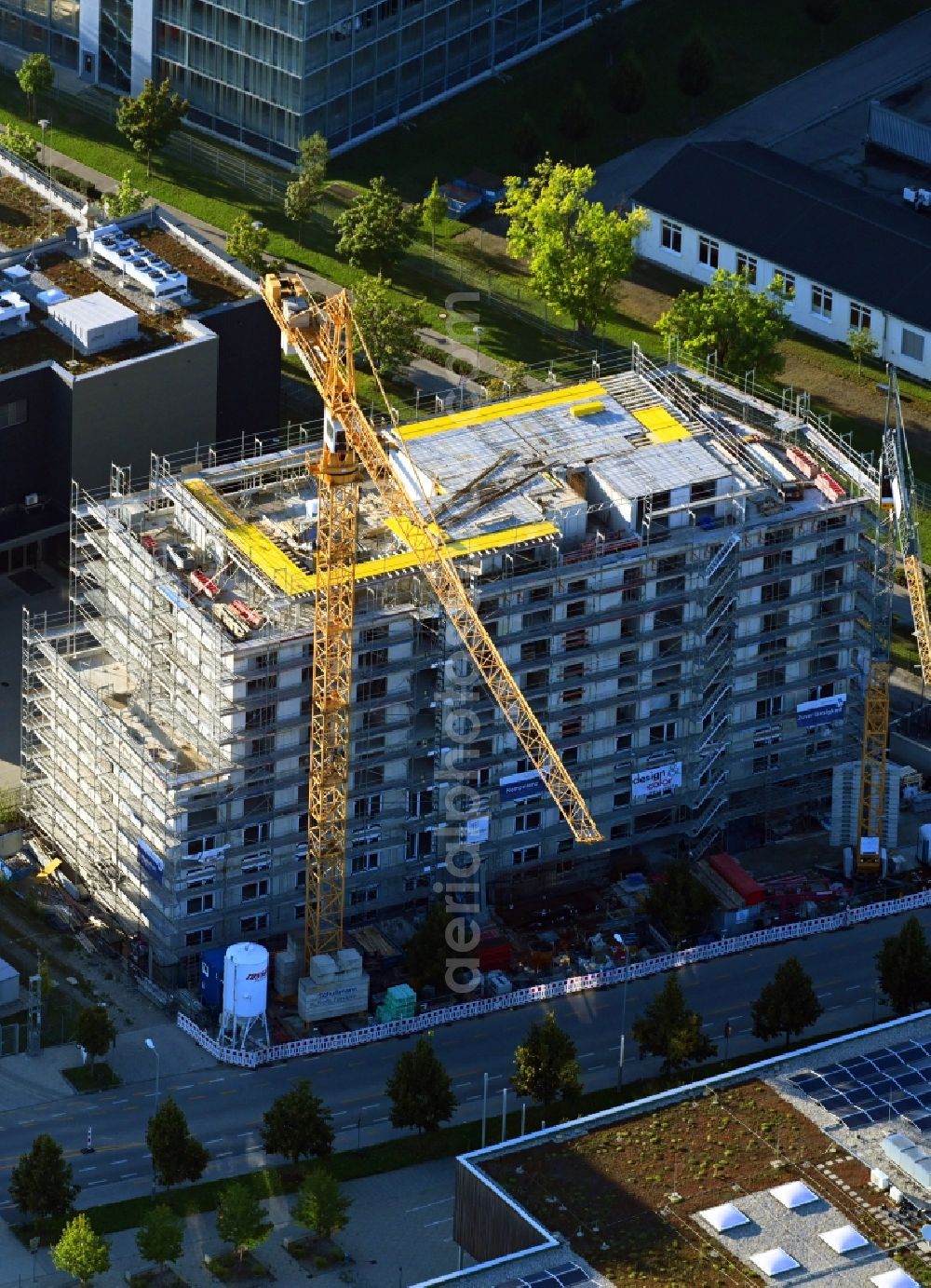 München from the bird's eye view: Construction site of a student dorm on Baierbrunner Strasse in the district Obersendling in Munich in the state Bavaria, Germany