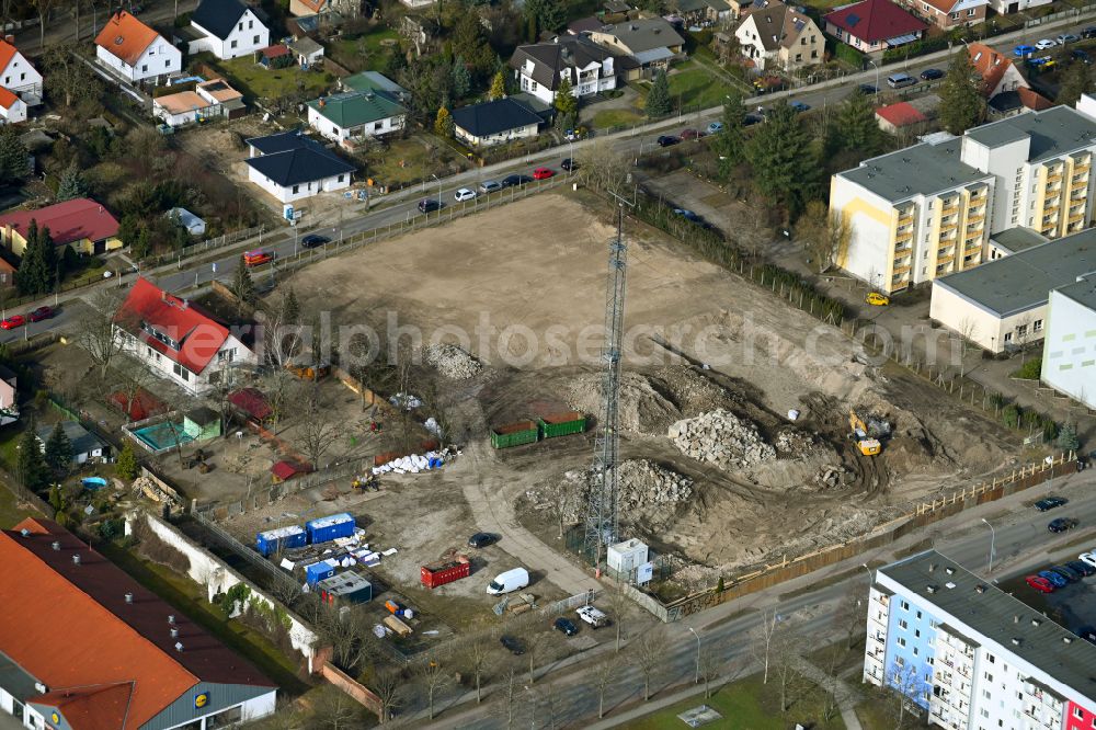 Oranienburg from above - Baustelle zum Neubau eines Studenten- Wohnheim - Gebaeudes der Polizeihochschule an der Martin-Luther-Strasse in Oranienburg im Bundesland Brandenburg, Deutschland