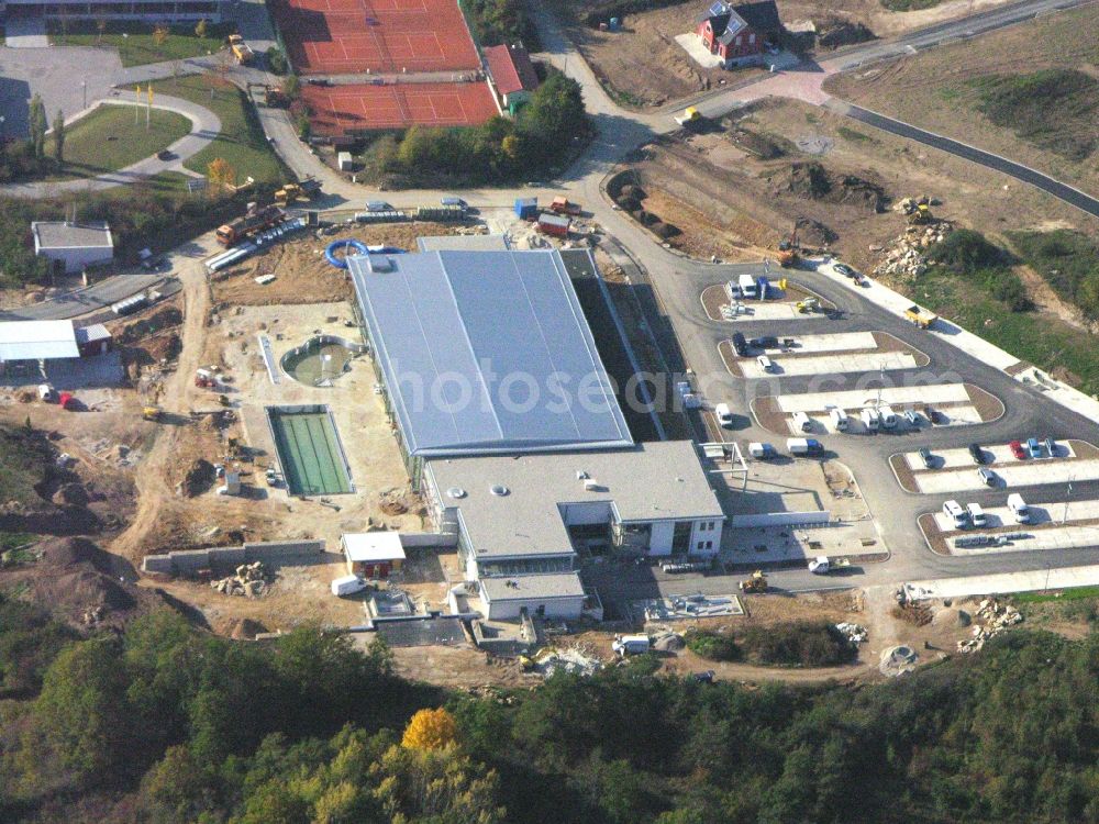 Aerial photograph Burglengenfeld - Construction for the new building of the spa and swimming pool at the swimming pool of Recreation Bulmare Im Naabtalpark in Burglengenfeld in the state Bavaria, Germany