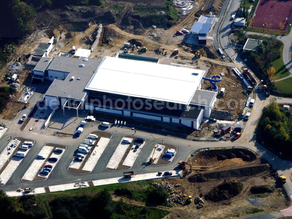 Aerial image Burglengenfeld - Construction for the new building of the spa and swimming pool at the swimming pool of Recreation Bulmare Im Naabtalpark in Burglengenfeld in the state Bavaria, Germany