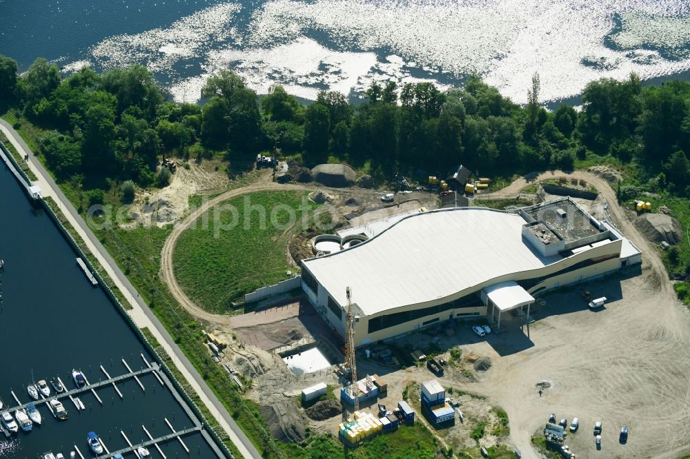 Aerial image Werder (Havel) - Construction for the new building of the spa and swimming pool at the swimming pool of Recreation Havel-Therme Zum Grossen Zernsee in Werder (Havel) in the state Brandenburg, Germany