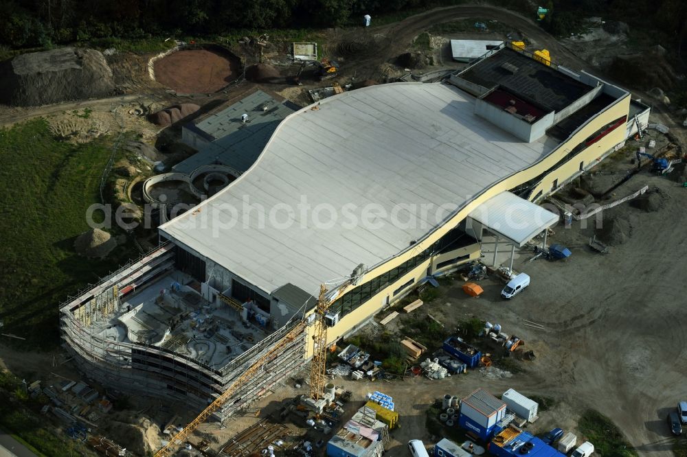 Werder (Havel) from the bird's eye view: Construction for the new building of the spa and swimming pool at the swimming pool of Recreation Havel-Therme Zum Grossen Zernsee in Werder (Havel) in the state Brandenburg, Germany