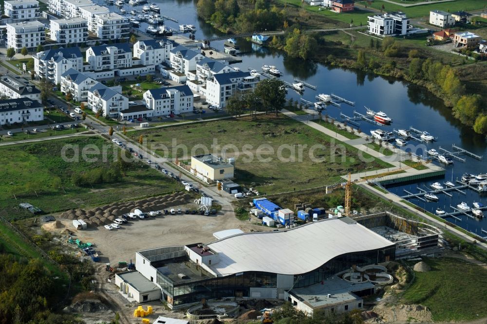 Aerial photograph Werder (Havel) - Construction for the new building of the spa and swimming pool at the swimming pool of Recreation Havel-Therme Zum Grossen Zernsee in Werder (Havel) in the state Brandenburg, Germany