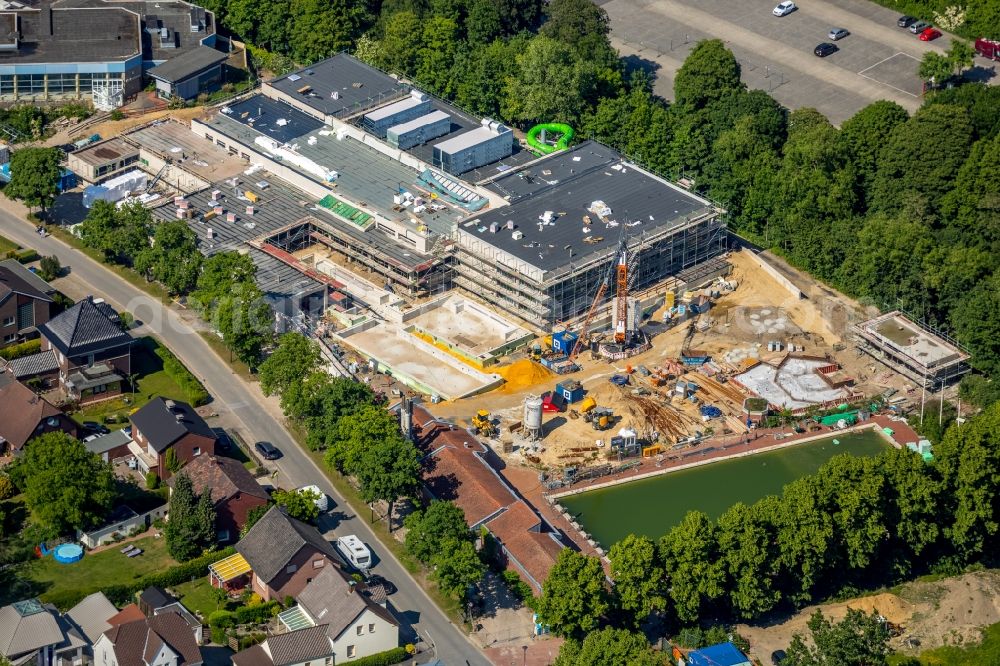 Aerial photograph Werne - Construction for the new building of the spa and swimming pool at the swimming pool of Recreation Natur-Solebad Werne GmbH in Werne in the state North Rhine-Westphalia