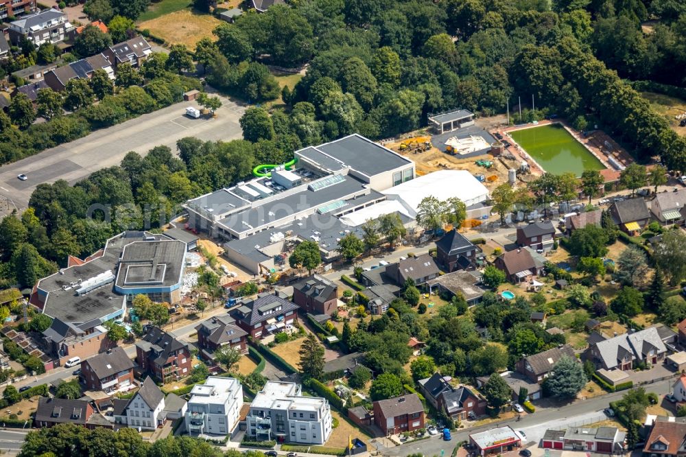 Werne from the bird's eye view: Construction for the new building of the spa and swimming pool at the swimming pool of Recreation Natur-Solebad Werne GmbH in Werne in the state North Rhine-Westphalia