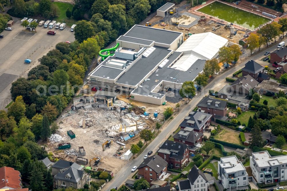 Aerial photograph Werne - Construction for the new building of the spa and swimming pool at the swimming pool of Recreation Natur-Solebad Werne GmbH in Werne in the state North Rhine-Westphalia