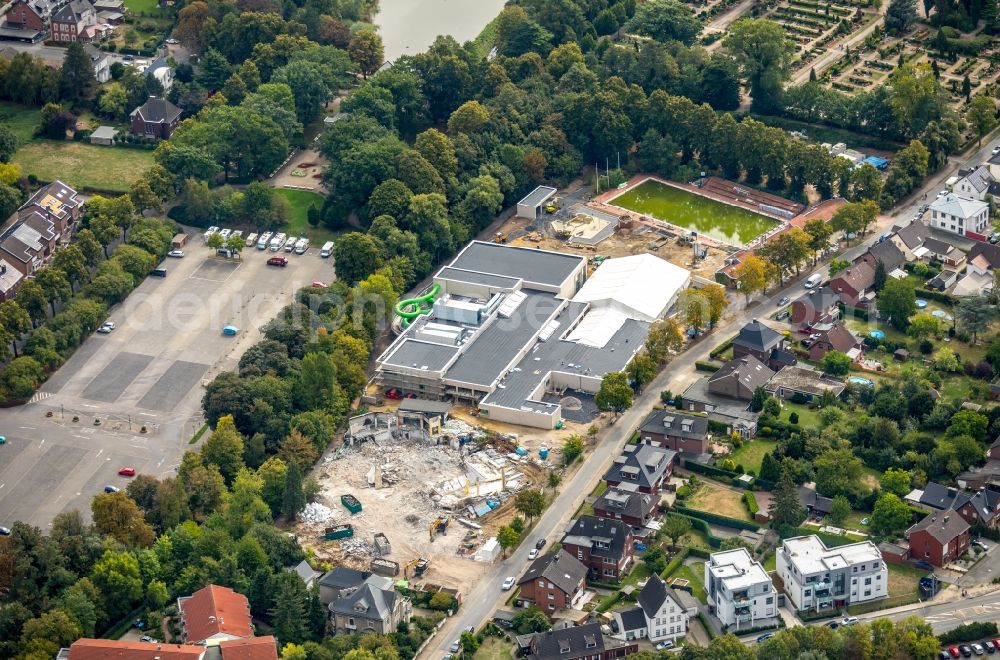 Werne from above - Construction for the new building of the spa and swimming pool at the swimming pool of Recreation Natur-Solebad Werne GmbH in Werne in the state North Rhine-Westphalia