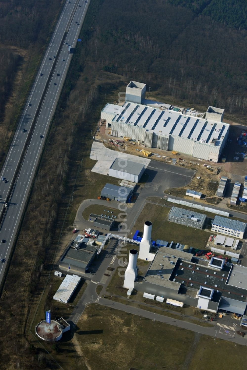 Aerial photograph Dahlewitz - Construction site to build a new engine test stand at the Rolls Royce plant in Dahlewitz in Brandenburg