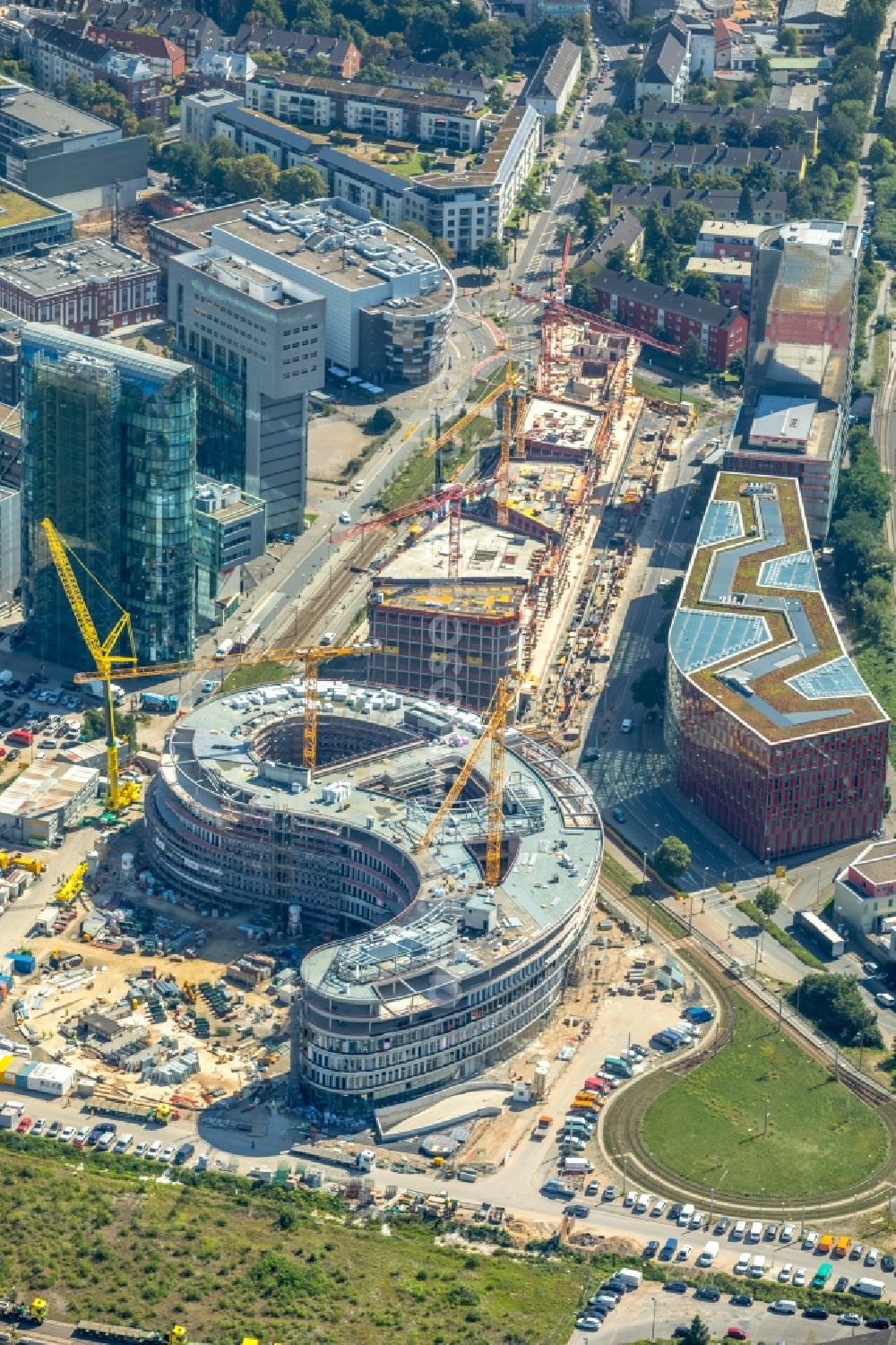 Düsseldorf from above - Construction site for the new building trivago-Zentrale on Kesselstrasse through the Ed. Zueblin AG nach Entwuerfen der SOP Architekten in the district Medienhafen in Duesseldorf in the state North Rhine-Westphalia