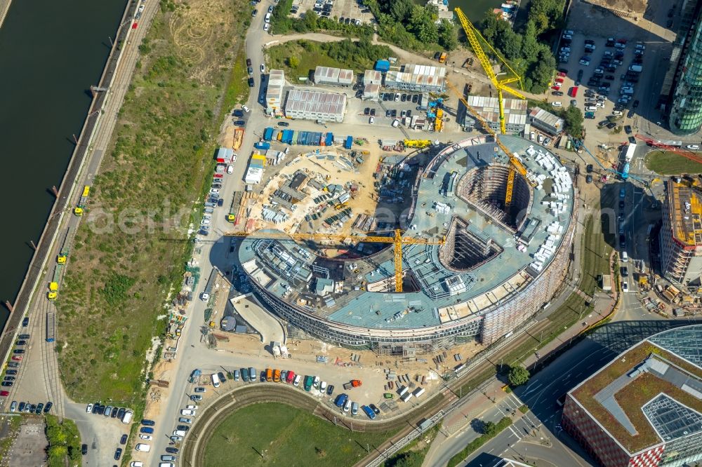 Düsseldorf from above - Construction site for the new building trivago-Zentrale on Kesselstrasse through the Ed. Zueblin AG nach Entwuerfen der SOP Architekten in the district Medienhafen in Duesseldorf in the state North Rhine-Westphalia