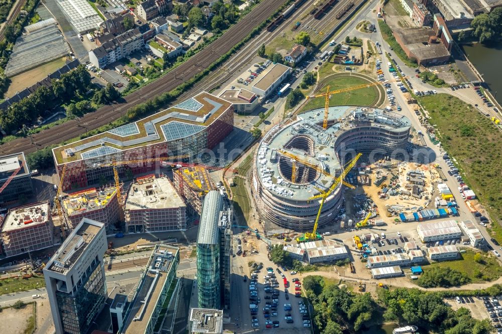 Düsseldorf from the bird's eye view: Construction site for the new building trivago-Zentrale on Kesselstrasse through the Ed. Zueblin AG nach Entwuerfen der SOP Architekten in the district Medienhafen in Duesseldorf in the state North Rhine-Westphalia