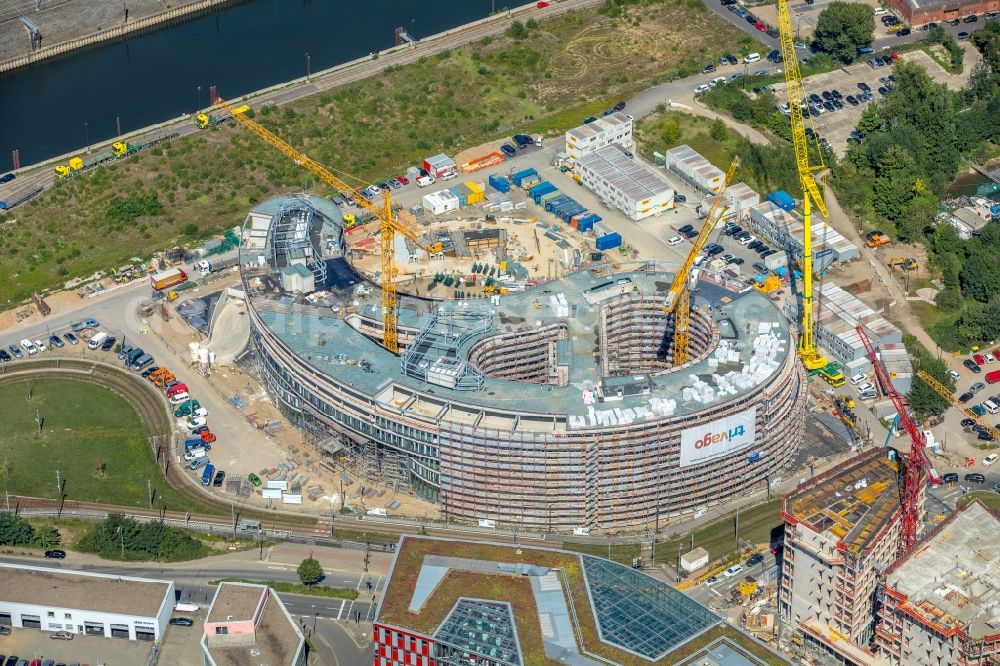 Aerial photograph Düsseldorf - Construction site for the new building trivago-Zentrale on Kesselstrasse through the Ed. Zueblin AG nach Entwuerfen der SOP Architekten in the district Medienhafen in Duesseldorf in the state North Rhine-Westphalia