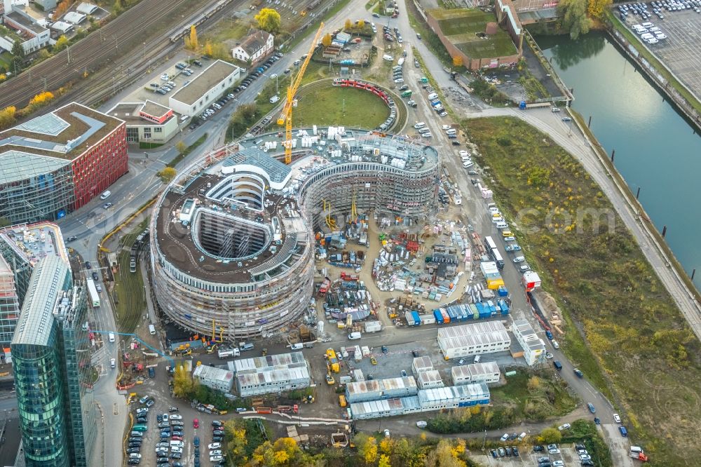 Aerial image Düsseldorf - Construction site for the new building trivago-Zentrale on Kesselstrasse through the Ed. Zueblin AG nach Entwuerfen der SOP Architekten in the district Medienhafen in Duesseldorf in the state North Rhine-Westphalia