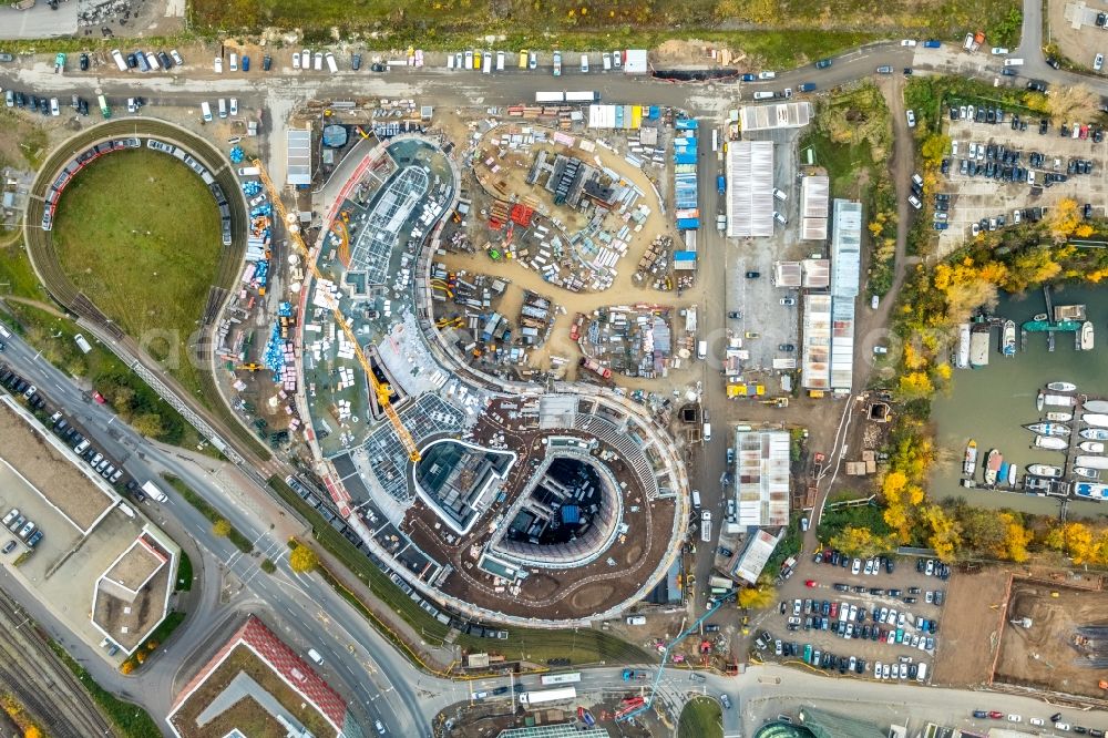 Düsseldorf from the bird's eye view: Construction site for the new building trivago-Zentrale on Kesselstrasse through the Ed. Zueblin AG nach Entwuerfen der SOP Architekten in the district Medienhafen in Duesseldorf in the state North Rhine-Westphalia