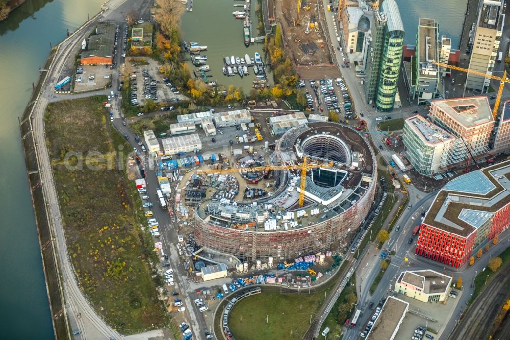 Aerial image Düsseldorf - Construction site for the new building trivago-Zentrale on Kesselstrasse through the Ed. Zueblin AG nach Entwuerfen der SOP Architekten in the district Medienhafen in Duesseldorf in the state North Rhine-Westphalia