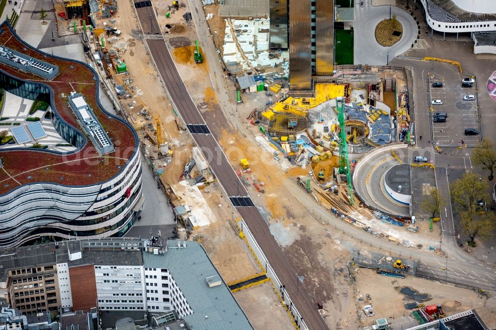 Aerial image Düsseldorf - Construction for the new building of the Koe- tunnel at the skyscraper Dreischeibenhaus along Berliner Allee in Dusseldorf in North Rhine-Westphalia