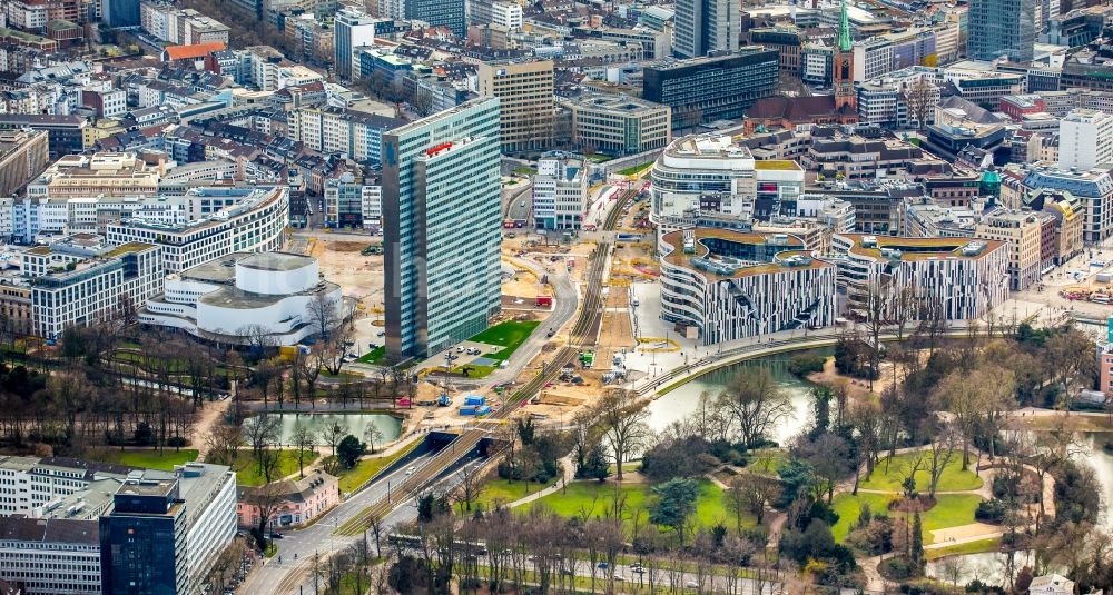 Aerial photograph Düsseldorf - Construction for the new building of the Koe- tunnel at the skyscraper Dreischeibenhaus along Berliner Allee in Dusseldorf in North Rhine-Westphalia