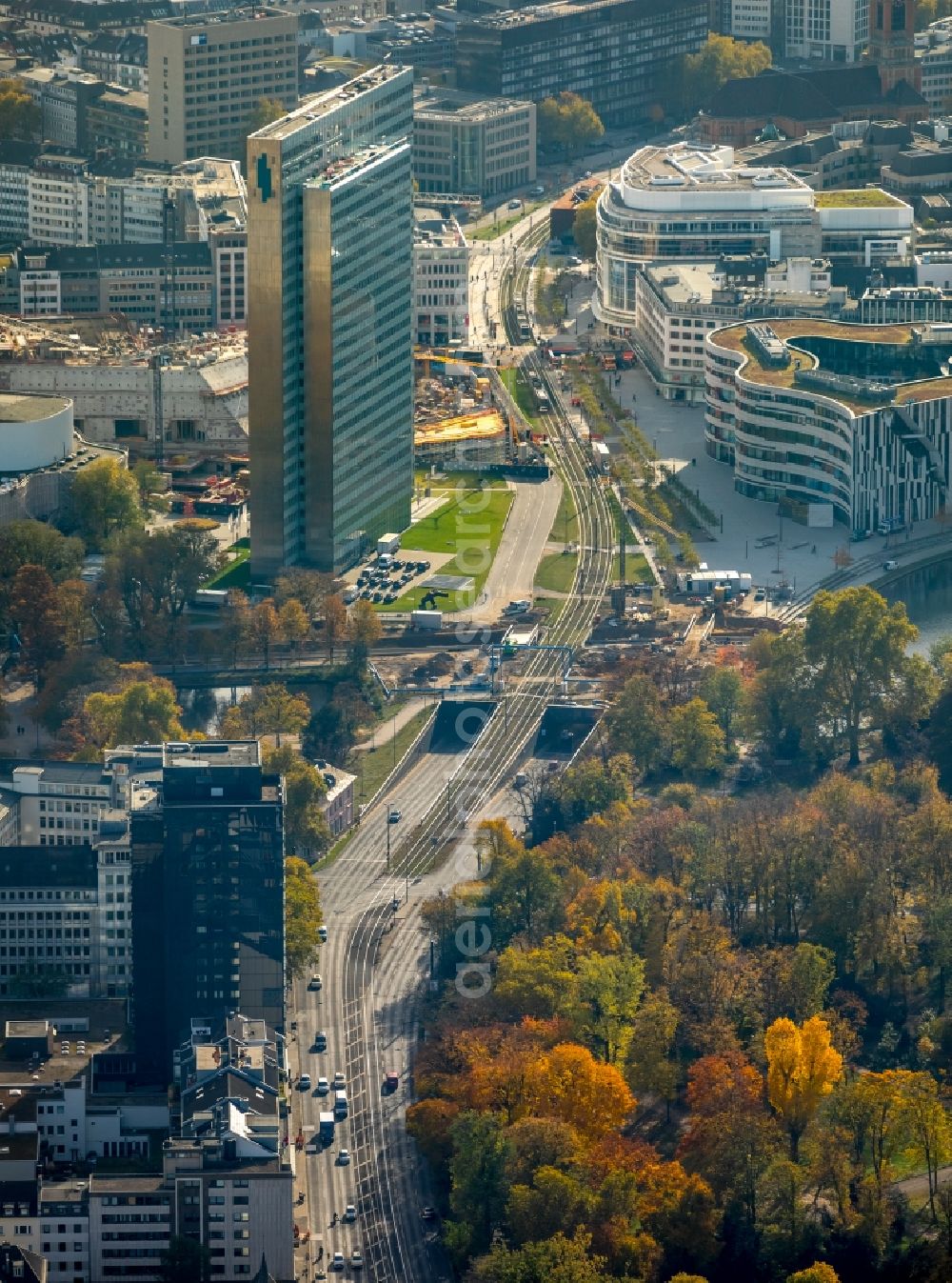 Aerial photograph Düsseldorf - Construction for the new building of the Koe- tunnel at the skyscraper Dreischeibenhaus along Berliner Allee in Dusseldorf in North Rhine-Westphalia