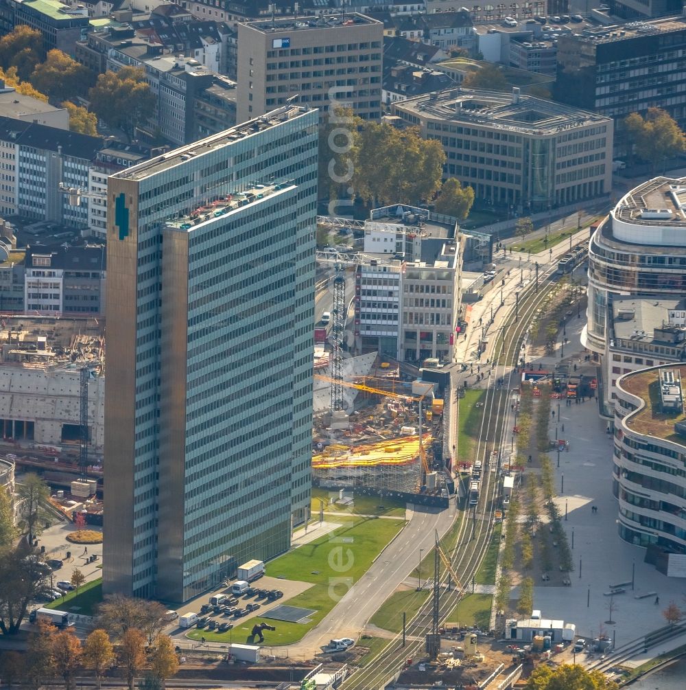 Aerial image Düsseldorf - Construction for the new building of the Koe- tunnel at the skyscraper Dreischeibenhaus along Berliner Allee in Dusseldorf in North Rhine-Westphalia