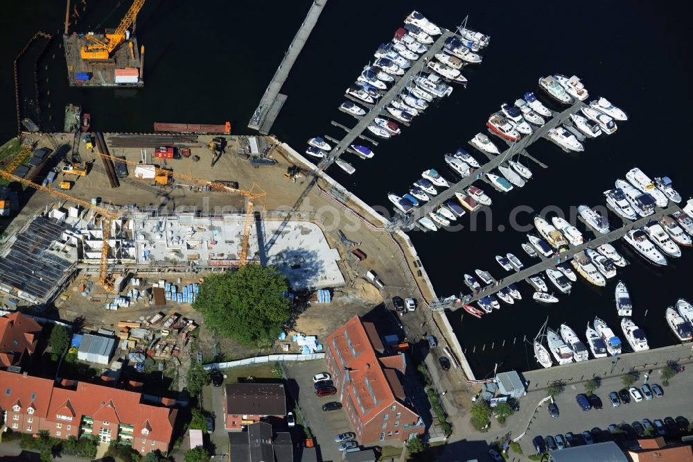 Aerial image Waren (Müritz) - Construction site for the new building and reconstruction of the city port - marina at Mueritz basic in Waren (Mueritz) in the state Mecklenburg - Western Pomerania