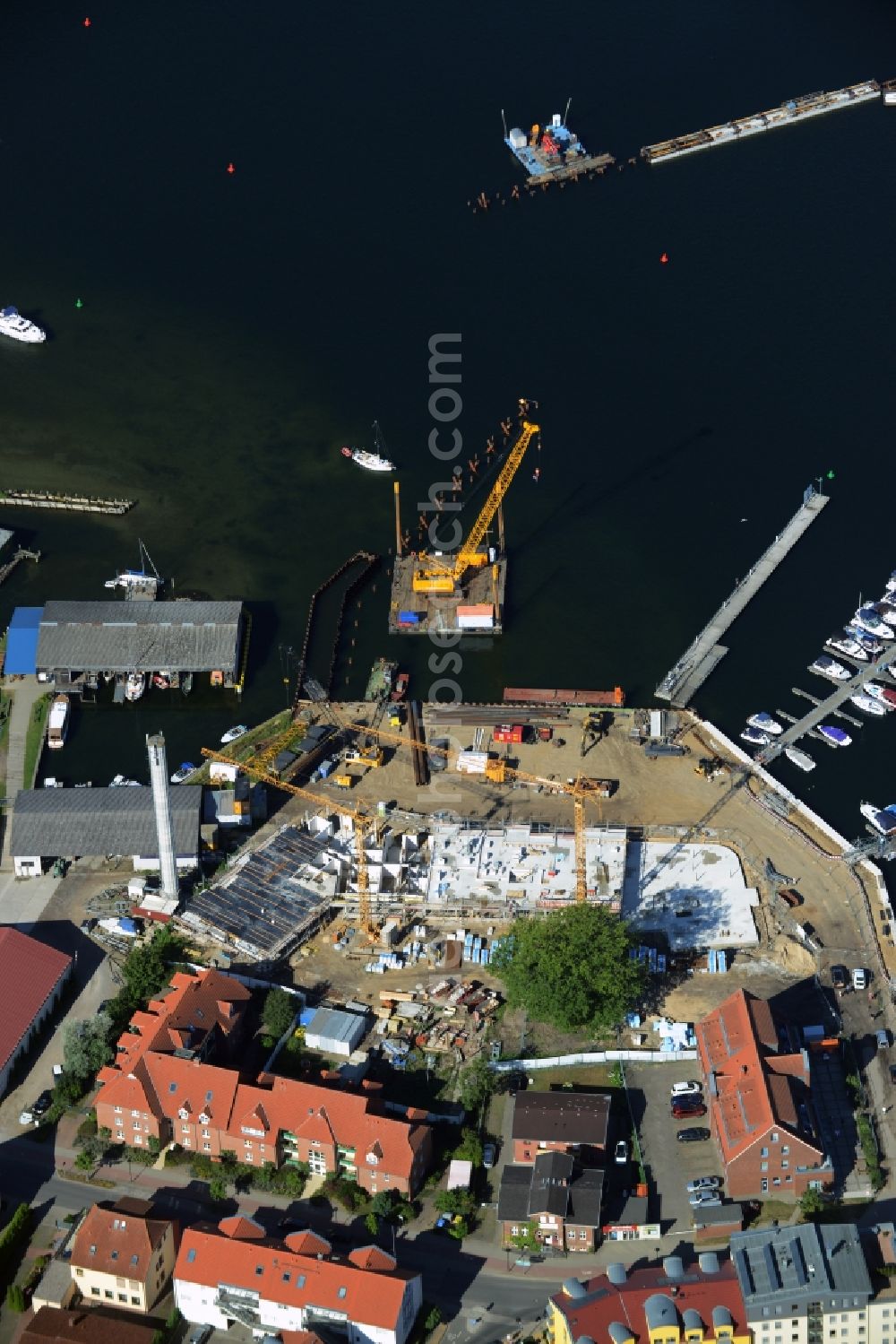 Waren (Müritz) from above - Construction site for the new building and reconstruction of the city port - marina at Mueritz basic in Waren (Mueritz) in the state Mecklenburg - Western Pomerania