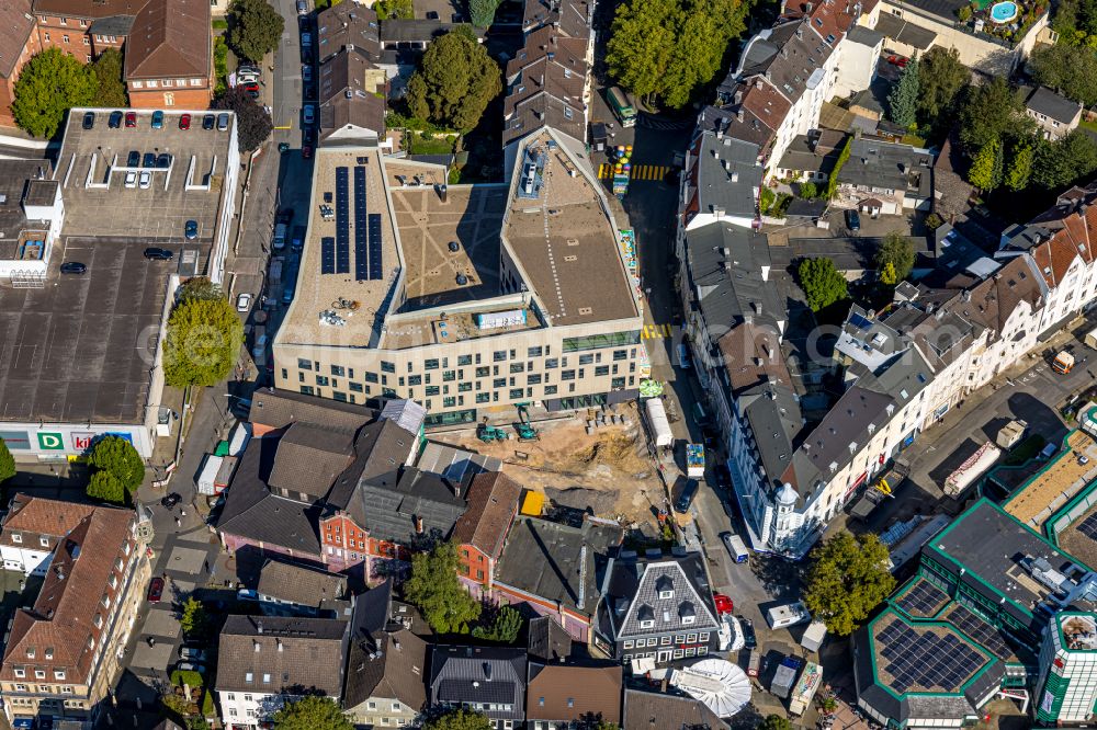 Schwelm from above - Construction site for the new building of the event hall and the cultural center on the street Neumarkt in Schwelm in the state North Rhine-Westphalia, Germany