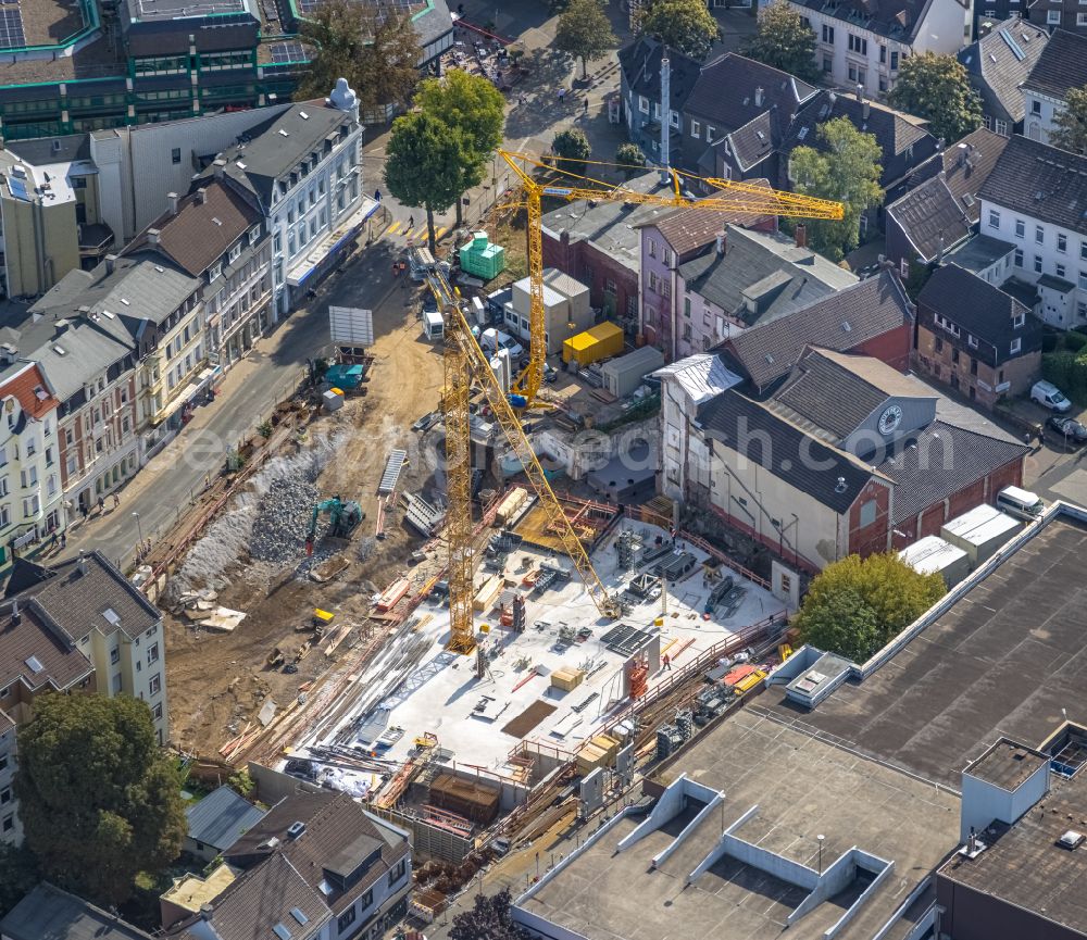 Aerial image Schwelm - Construction site for the new building of the indoor arena and culture center between Roemerstrasse - Schulstrasse - Neumarkt in Schwelm in the state North Rhine-Westphalia, Germany