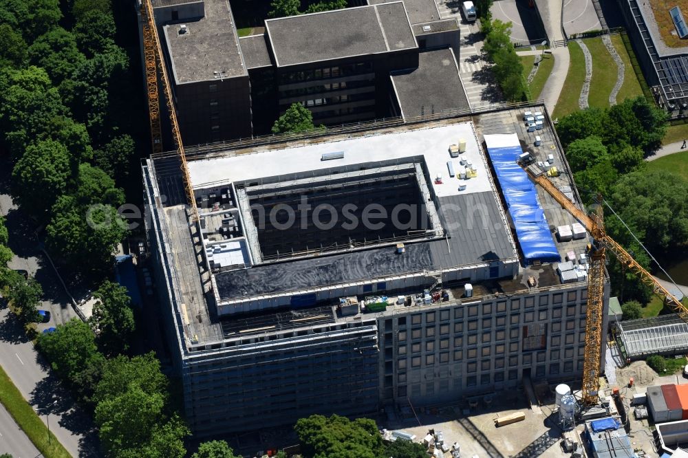 München from the bird's eye view: Administrative building of the State Authority Finanzamt Muenchen on Marsstrasse - Arnulfstrasse - Deroystrasse in the district Neuhausen-Nymphenburg in Munich in the state Bavaria, Germany