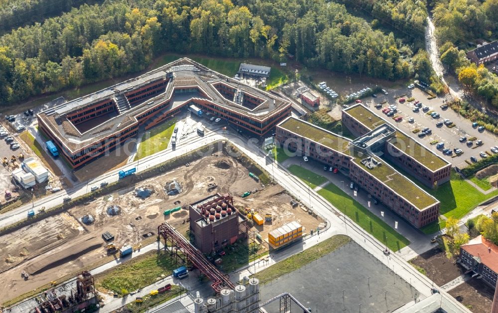 Essen from above - Construction site for the new building of Verwaltungssitzes of RAG-Stiftung on Gelaende of UNESCO-Welterbe Zollverein in Essen in the state North Rhine-Westphalia, Germany