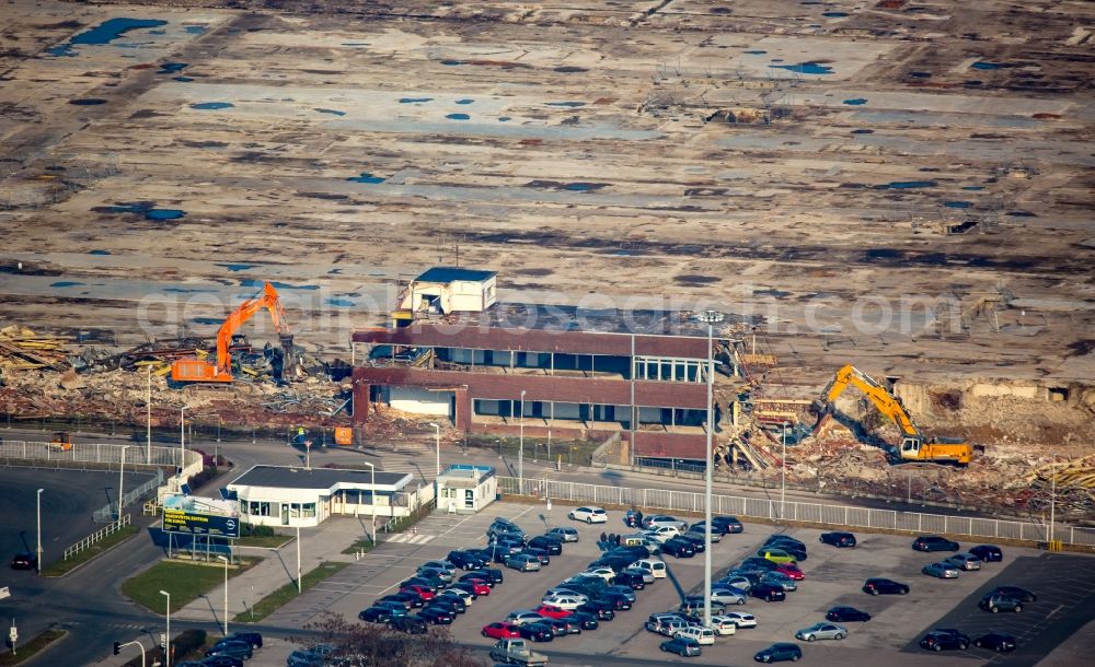 Bochum from the bird's eye view: Construction site for the new building of a goods distribution centre on site of the former Opel Works II in Bochum in the state of North Rhine-Westphalia