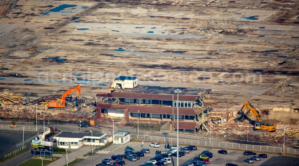 Aerial photograph Bochum - Construction site for the new building of a goods distribution centre on site of the former Opel Works II in Bochum in the state of North Rhine-Westphalia