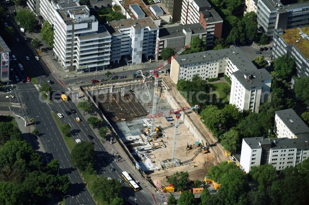 Berlin from above - Construction site for the new building of a housing area and office space in Berlin