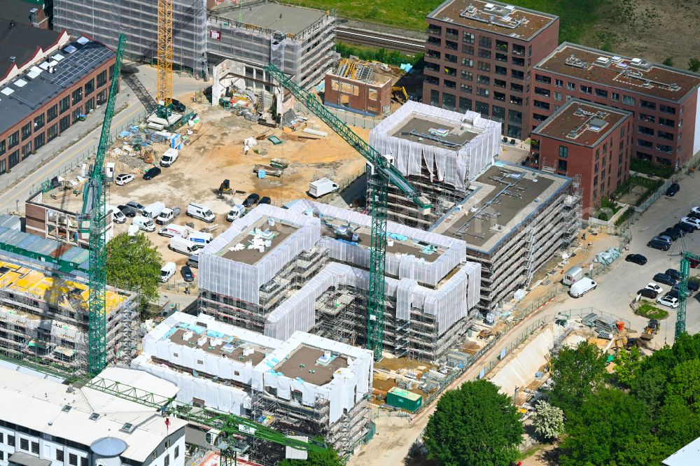 Hamburg from above - Construction site for the new residential and commercial building - Quartiers Kolbenhoefe on street Friedensallee in the district Ottensen in Hamburg, Germany